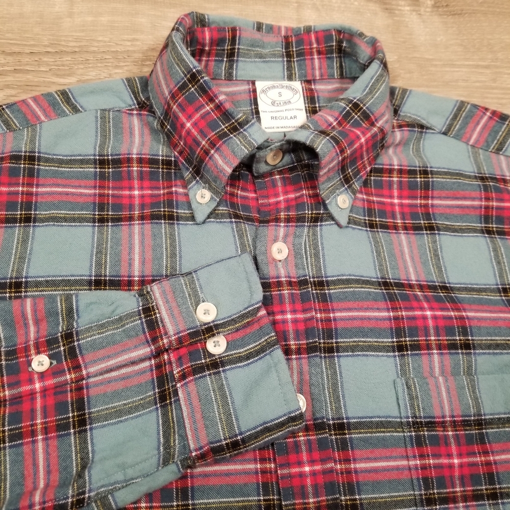 Brooks Brothers Flannel Button Down Shirt Mens Size Small Blue Red Plaid Cotton